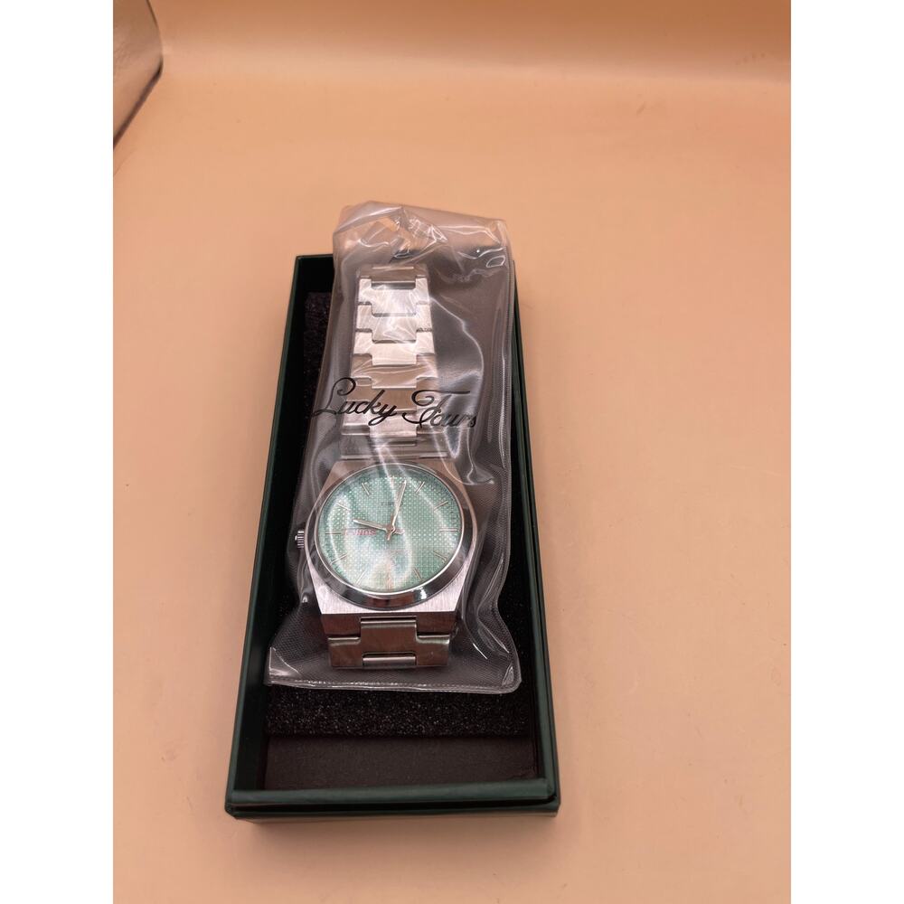 Lucky fours watch